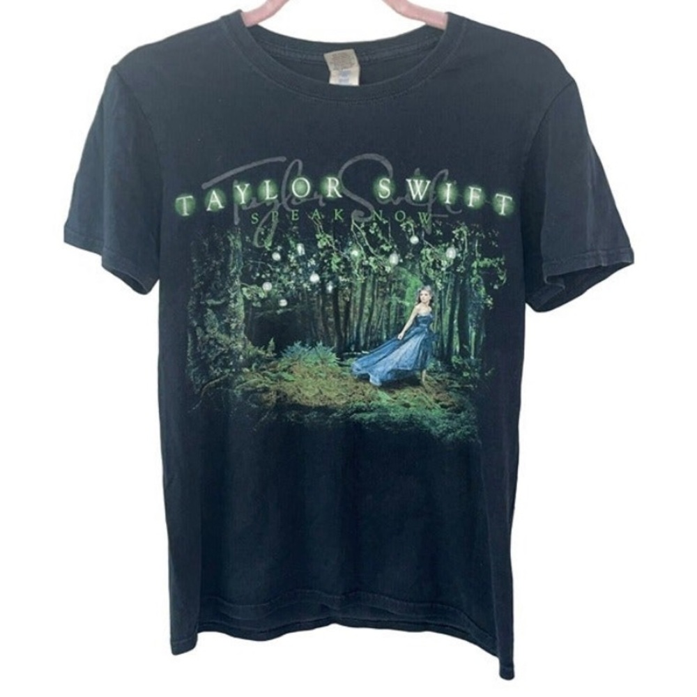 taylor swift speak now vintage haunted tour tee